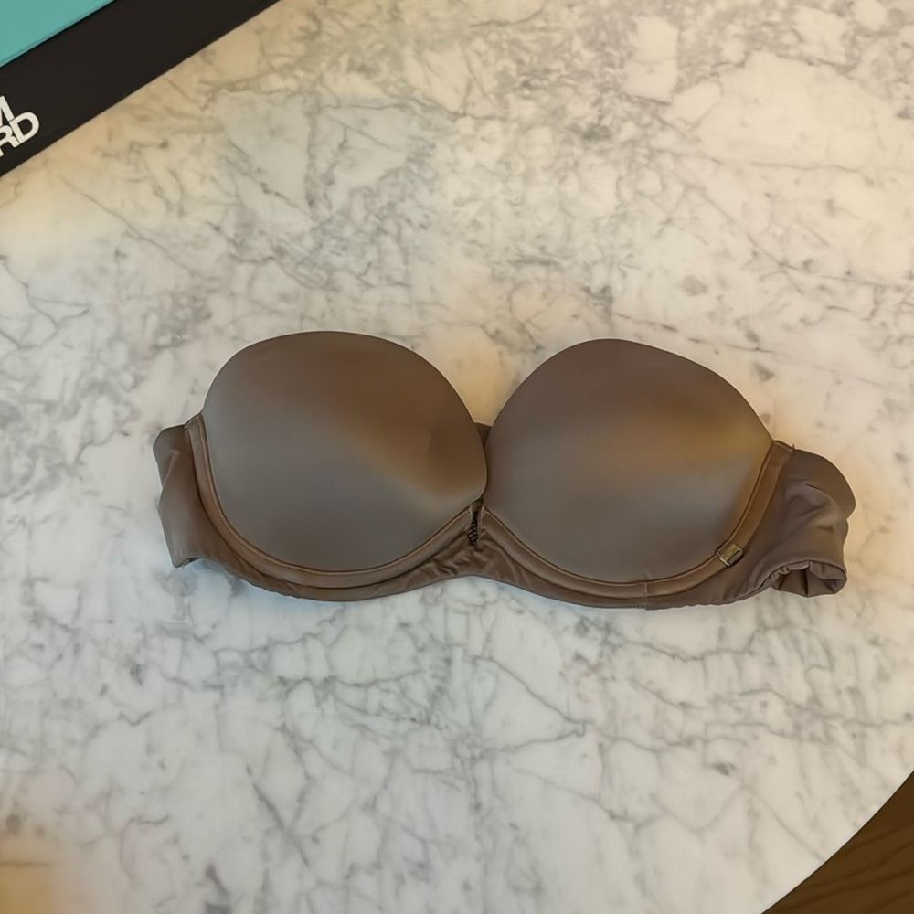 Victoria secret strapless bra